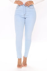 Supernatural High Rise Jeans - Light Blue Wash Ins Street